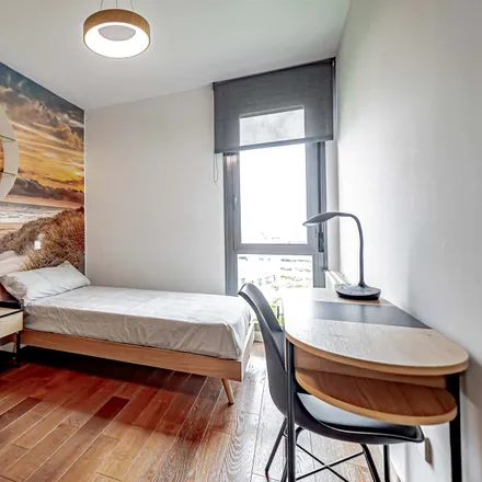 Rent this 3 bed room on Calle de San Leopoldo in 28029 Madrid, Spain