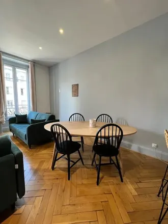Image 5 - 2 Rue Duquesne, 69006 Lyon, France - Apartment for rent