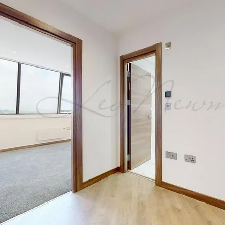 Image 3 - Eliiza Beauty, Widmore Road, Bromley Park, London, BR1 1AN, United Kingdom - Apartment for rent
