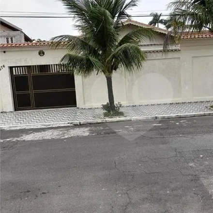 Buy this 4 bed house on Rua dos Girassóis in Flórida, Praia Grande - SP