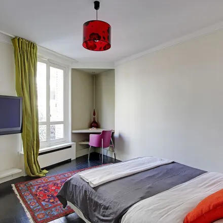 Image 9 - 35 Rue de Longchamp, 75116 Paris, France - Apartment for rent