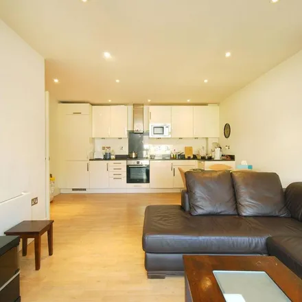 Rent this 2 bed apartment on Bracken Avenue in London, SW12 8BJ