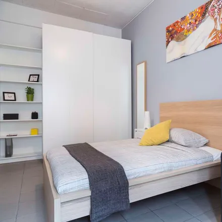 Rent this studio room on Via Francesco Arese in 12, 20159 Milan MI