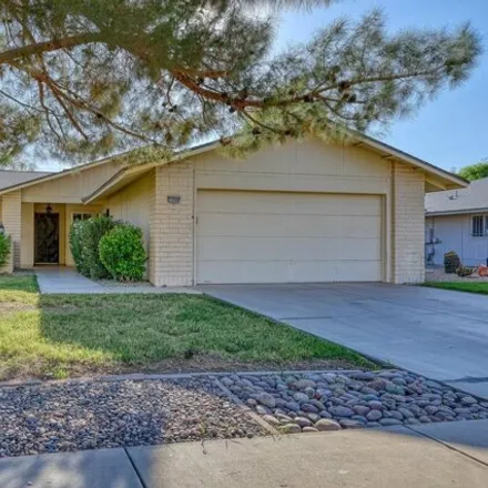 Rent this 2 bed house on 13509 West Oxbow Drive in Sun City West, AZ 85375