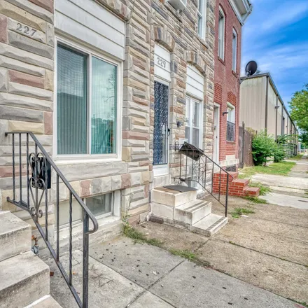 Image 2 - 209 Grundy Street, Baltimore, MD 21224, USA - Townhouse for sale