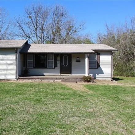 Buy this 2 bed house on 1054 North 6th Avenue in Stroud, OK 74079