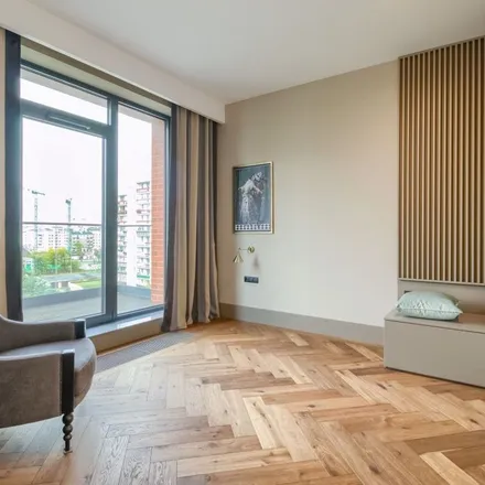 Rent this 5 bed apartment on Koneser in Plac Konesera, 03-742 Warsaw