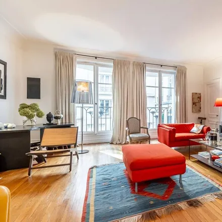 Rent this 3 bed apartment on Paris