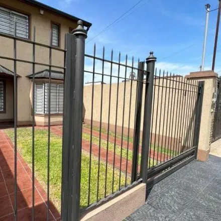 Buy this 2 bed house on Wilson 1176 in 1852 Burzaco, Argentina