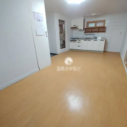 Image 4 - 서울특별시 서초구 반포동 720-3 - Apartment for rent