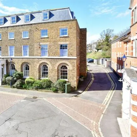 Buy this 1 bed apartment on High Street in Hythe, CT21 5AU