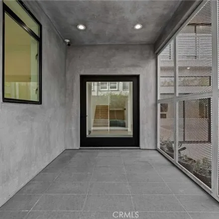 Image 3 - 1685 Golden Gate Avenue, Los Angeles, CA 90026, USA - House for rent