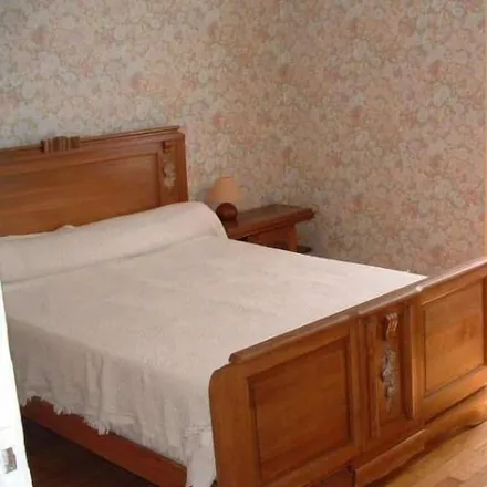 Rent this 4 bed apartment on Rue Terre de Vannes in 29300 Quimperlé, France
