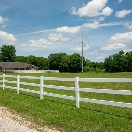 Buy this 3 bed house on 10192 North State Highway 265 in Fayetteville, AR 72701