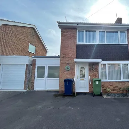 Rent this 3 bed duplex on 13 in 14 Pine Bank, Bishop's Cleeve