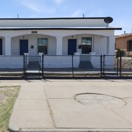 Rent this 2 bed house on 3924 Tularosa Avenue in El Paso, TX 79903