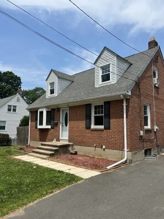 Buy this 3 bed house on 30 Rood Ave in Windsor, Connecticut