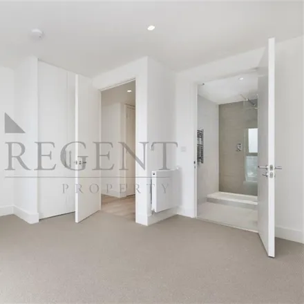 Image 3 - Ferry Lane, Tottenham Hale, London, N17 9NA, United Kingdom - Apartment for rent