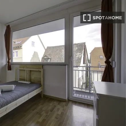 Rent this 3 bed room on Rosensteinbrücke in Neckartalstraße, 70376 Stuttgart