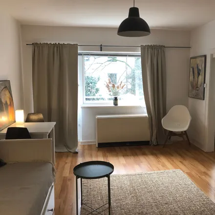 Rent this 2 bed apartment on Steenwisch 32 in 22527 Hamburg, Germany