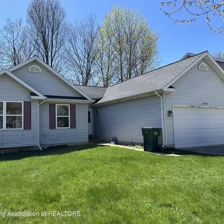 Buy this 3 bed house on 1926 Remsing Drive in Lansing, MI 48911