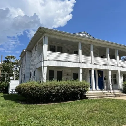 Buy this 4 bed house on Waterloo Street in Canal Winchester, Madison Township