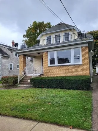 Buy this 3 bed house on 38 Meadowbrook Parkway in Buffalo, NY 14206