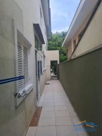 Rent this 4 bed house on Rua Miosótis in Jardim das Flòres, Osasco - SP