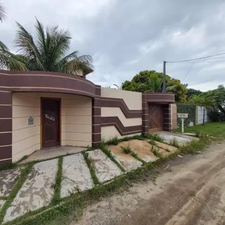 Buy this 4 bed house on Rua Adolfo Frejat in Mar y Lago, Rio das Ostras - RJ