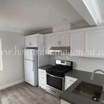 Image 4 - Barrington & Kiowa, South Barrington Avenue, Los Angeles, CA 90073, USA - Apartment for rent