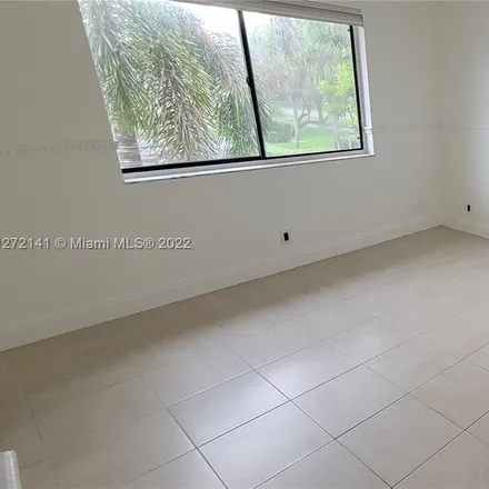 Image 6 - 426 Lakeview Drive, Weston, FL 33326, USA - Condo for rent