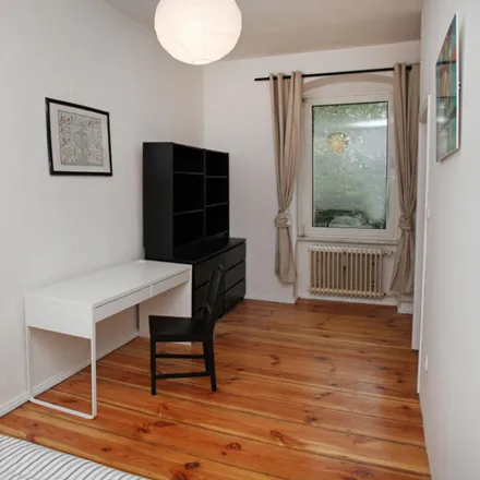 Rent this 3 bed room on Körnerstraße 2 in 13585 Berlin, Germany