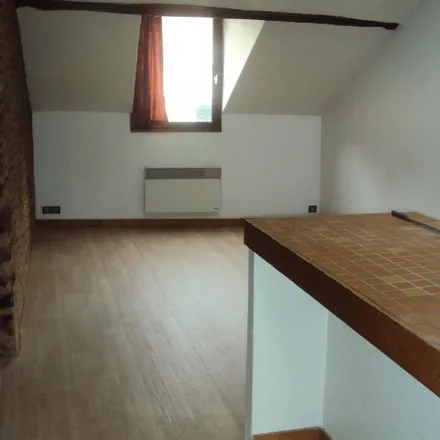 Rent this 1 bed apartment on Centre commercial Le Churchill in Rue de Bourgogne, 35043 Rennes