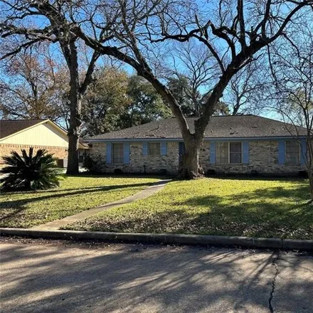 Buy this 3 bed house on 126 Emerald Drive in Clute, TX 77531