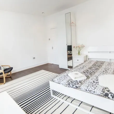 Rent this 1 bed apartment on 79 Geere Road in London, E15 3PP