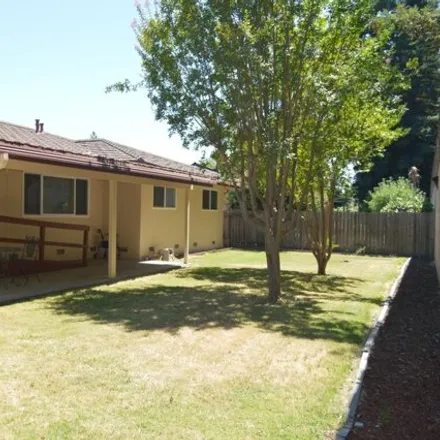 Image 7 - 6228 Fennwood Court, Riverside, Sacramento, CA 95831, USA - House for sale