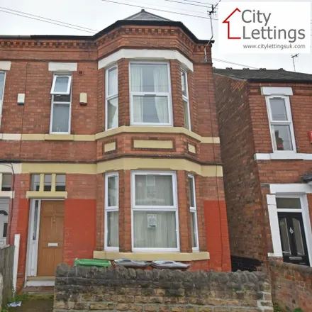 Rent this 6 bed townhouse on 25 Johnson Road in Nottingham, NG7 2BX