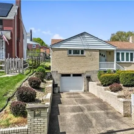 Buy this 3 bed house on 107 Pleasant Hills Boulevard in Pleasant Hills, Allegheny County