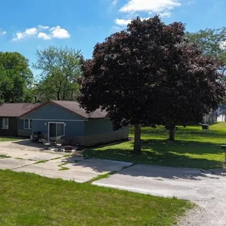 Buy this 3 bed house on 902 E 9th St in Fowler, Indiana
