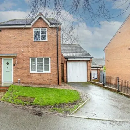 Buy this 3 bed duplex on Guardians Walk in Wordsley, DY8 5TH