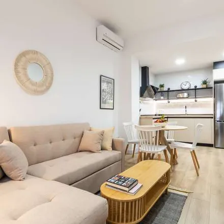Rent this 2 bed apartment on Plaça de Mariano Benlliure in 46001 Valencia, Spain