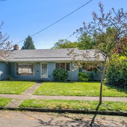 Buy this 3 bed house on 5208 Southeast 49th Avenue in Portland, OR 97206