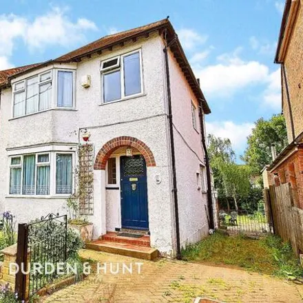 Buy this 3 bed house on Turpin's Lane in Chigwell, IG8 8AZ