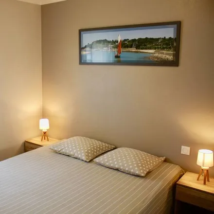 Rent this 2 bed house on 50270 Saint-Jean-de-la-Rivière