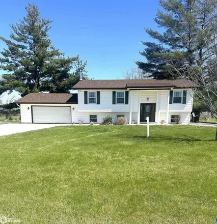 Buy this 4 bed house on 11624 Bladensburg Road in Ottumwa, IA 52501