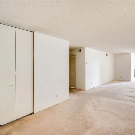 Buy this 1 bed condo on Wilshire & Selby in Wilshire Boulevard, Los Angeles