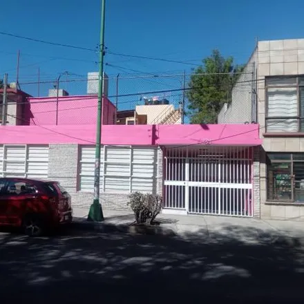 Rent this 3 bed house on PILARES Electricistas in Calle Rabaúl, Azcapotzalco