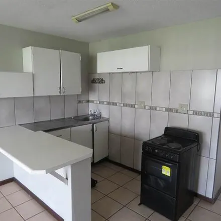 Image 5 - Academia Flats, Prospect Street, Hatfield, Pretoria, 0083, South Africa - Apartment for rent