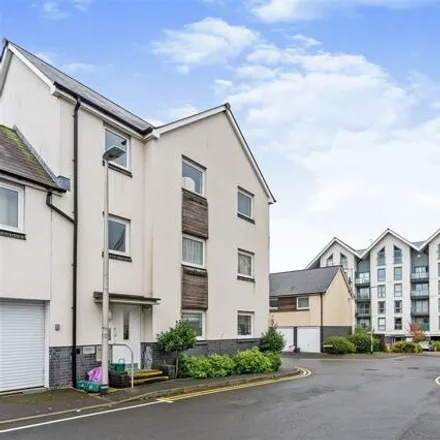 Rent this 2 bed apartment on unnamed road in Swansea, SA1 7FQ