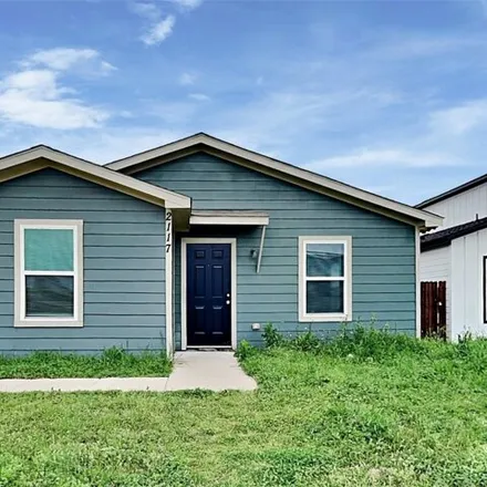 Buy this 3 bed house on 2117 S Edgewood Ter in Fort Worth, Texas